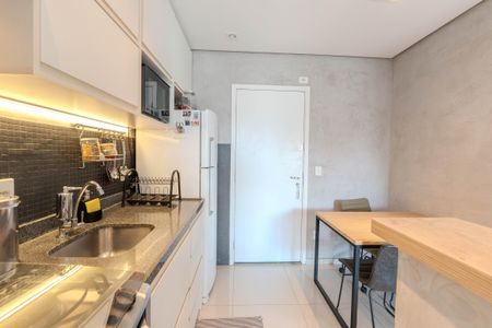 Apartamento à venda com 36m², 1 quarto e 1 vaga Apartamento à venda com 36m², 1 quarto e 1 vagaCozinha e Área de Serviço