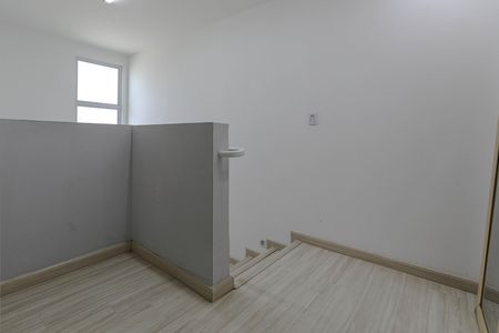 Casa de condomínio para alugar com 64m², 2 quartos e 1 vaga Casa de condomínio para alugar com 64m², 2 quartos e 1 vagaCorredor
