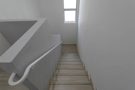 Casa de condomínio para alugar com 64m², 2 quartos e 1 vaga Casa de condomínio para alugar com 64m², 2 quartos e 1 vagaCorredor