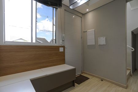 Casa de condomínio para alugar com 64m², 2 quartos e 1 vaga Casa de condomínio para alugar com 64m², 2 quartos e 1 vagaSala