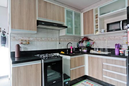 Casa à venda com 180m², 2 quartos e 1 vaga Casa à venda com 180m², 2 quartos e 1 vagaCozinha