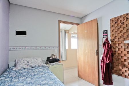 Casa à venda com 180m², 2 quartos e 1 vaga Casa à venda com 180m², 2 quartos e 1 vagaQuarto