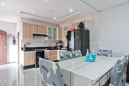 Casa à venda com 180m², 2 quartos e 1 vaga Casa à venda com 180m², 2 quartos e 1 vagaCozinha