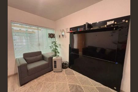 Casa à venda com 90m², 3 quartos e 1 vagaFoto 02