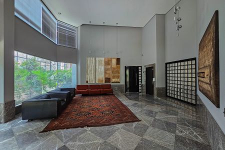 Apartamento à venda com 330m², 4 quartos e 5 vagasHall social