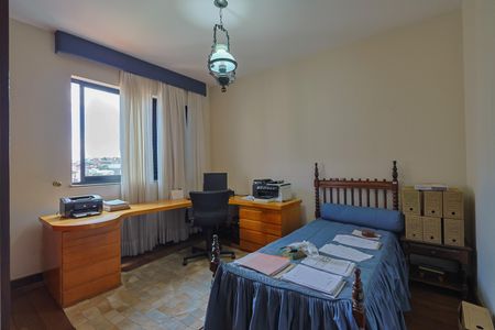 Apartamento à venda com 330m², 4 quartos e 5 vagasQuarto 4