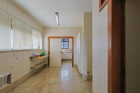 Apartamento à venda com 330m², 4 quartos e 5 vagasÁrea de Serviço