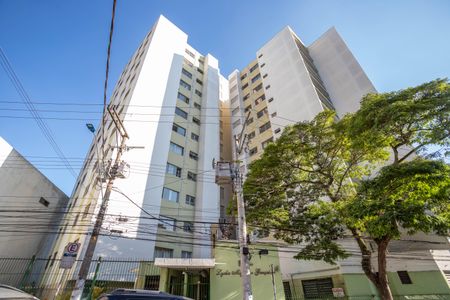 Apartamento para alugar com 117m², 2 quartos e 1 vaga Apartamento para alugar com 117m², 2 quartos e 1 vagaFachada