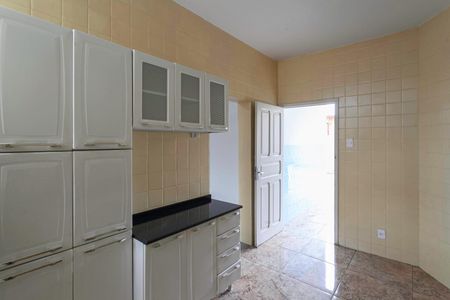 Casa à venda com 460m², 4 quartos e 6 vagasCozinha