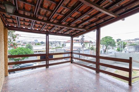 Casa à venda com 460m², 4 quartos e 6 vagasVaranda