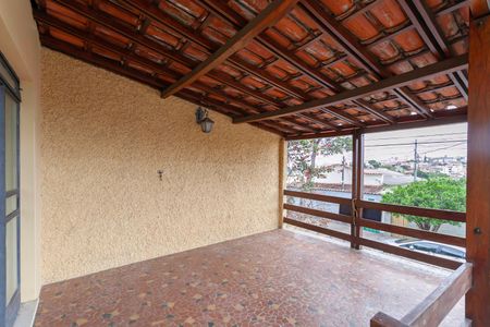 Casa à venda com 460m², 4 quartos e 6 vagasVaranda