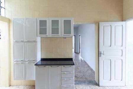 Casa à venda com 460m², 4 quartos e 6 vagasCozinha