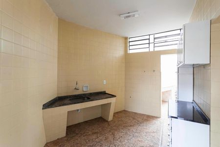 Casa à venda com 460m², 4 quartos e 6 vagasCozinha