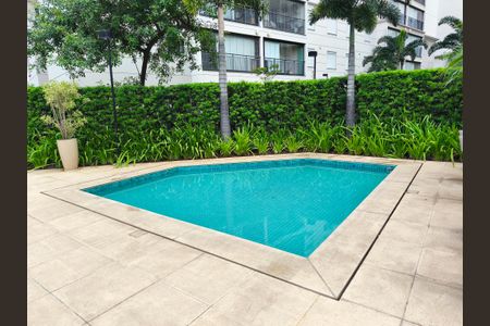 Apartamento à venda com 72m², 2 quartos e 2 vagas Apartamento à venda com 72m², 2 quartos e 2 vagasPiscina
