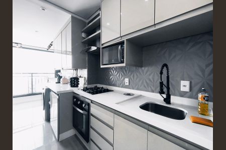 Apartamento à venda com 72m², 2 quartos e 2 vagas Apartamento à venda com 72m², 2 quartos e 2 vagasCozinha e Área de Serviço