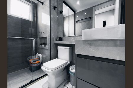 Apartamento à venda com 72m², 2 quartos e 2 vagas Apartamento à venda com 72m², 2 quartos e 2 vagasBanheiro