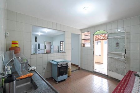 Cozinha de casa à venda com 5 quartos, 360m² em Lindeia (barreiro, Contagem