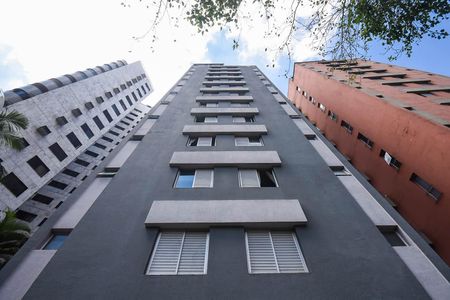 Apartamento para alugar com 31m², 1 quarto e 1 vaga Apartamento para alugar com 31m², 1 quarto e 1 vagaFachada