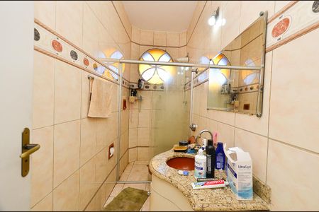 Apartamento à venda com 175m², 3 quartos e 2 vagas Apartamento à venda com 175m², 3 quartos e 2 vagasBanheiro 2