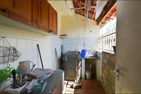 Apartamento à venda com 175m², 3 quartos e 2 vagas Apartamento à venda com 175m², 3 quartos e 2 vagasÁrea de Serviço