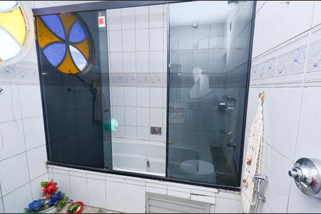 Apartamento à venda com 175m², 3 quartos e 2 vagas Apartamento à venda com 175m², 3 quartos e 2 vagasBanheiro 1