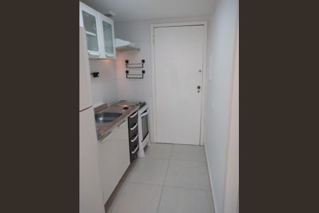 Apartamento à venda com 28m², 1 quarto e 1 vaga Apartamento à venda com 28m², 1 quarto e 1 vagaCozinha