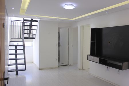 Sala de apartamento para alugar com 2 quartos, 88m² em Jardim Silvestre, Guarulhos