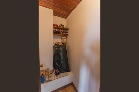 Apartamento para alugar com 217m², 5 quartos e 2 vagasRouparia