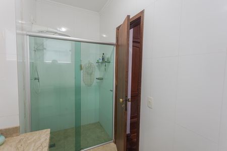 Apartamento para alugar com 217m², 5 quartos e 2 vagasBanheiro da Suíte