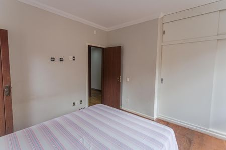 Apartamento para alugar com 217m², 5 quartos e 2 vagasQuarto 2