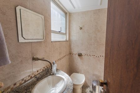 Apartamento para alugar com 217m², 5 quartos e 2 vagasLavabo 