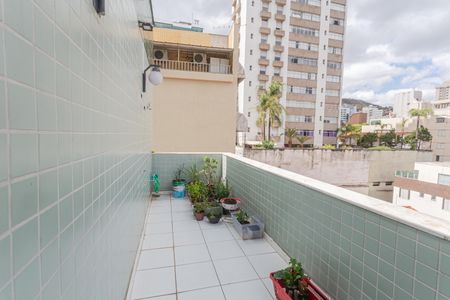 Apartamento para alugar com 217m², 5 quartos e 2 vagasVaranda da Sala