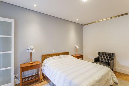 Suíte 3 de casa à venda com 4 quartos, 300m² em Planalto Paulista, São Paulo