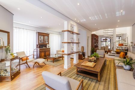 Sala de casa à venda com 4 quartos, 390m² em Planalto Paulista, São Paulo