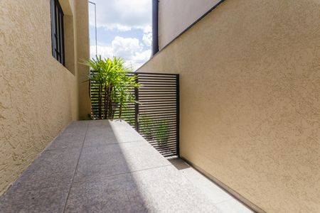 Garagem de casa à venda com 4 quartos, 300m² em Planalto Paulista, São Paulo