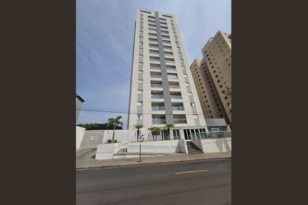 Apartamento para alugar com 55m², 2 quartos e 1 vaga Apartamento para alugar com 55m², 2 quartos e 1 vagaFachada
