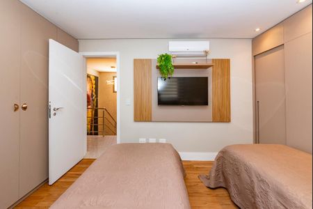 Casa de condomínio à venda com 347m², 3 quartos e 3 vagasSemi - Suíte 1