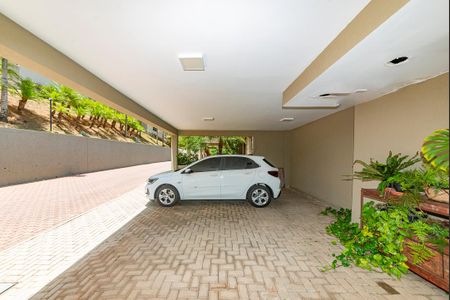 Casa de condomínio à venda com 347m², 3 quartos e 3 vagasGaragem