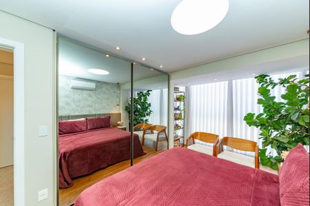 Casa de condomínio à venda com 347m², 3 quartos e 3 vagasSuíte 