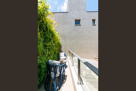 Casa de condomínio à venda com 347m², 3 quartos e 3 vagasVaranda da Sala 1