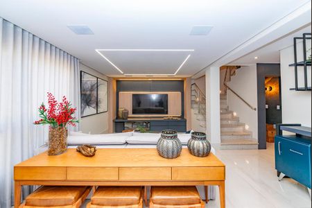 Casa de condomínio à venda com 347m², 3 quartos e 3 vagasSala 2