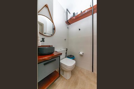 Casa de condomínio à venda com 347m², 3 quartos e 3 vagasLavabo 2