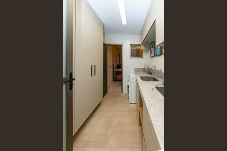 Casa de condomínio à venda com 347m², 3 quartos e 3 vagasÁrea de Serviço