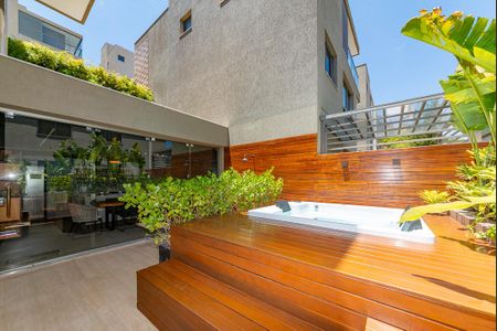 Casa de condomínio à venda com 347m², 3 quartos e 3 vagasÁrea externa