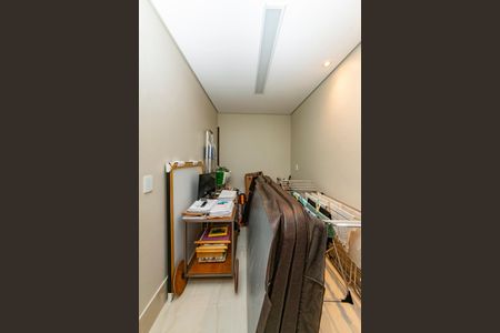 Casa de condomínio à venda com 347m², 3 quartos e 3 vagasÁrea de Serviço