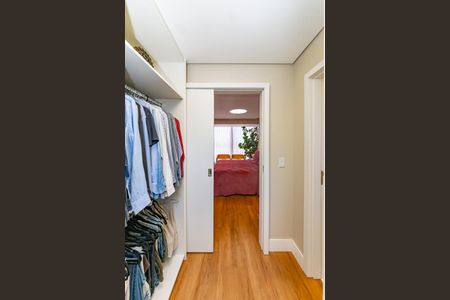 Casa de condomínio à venda com 347m², 3 quartos e 3 vagasCloset da suíte 