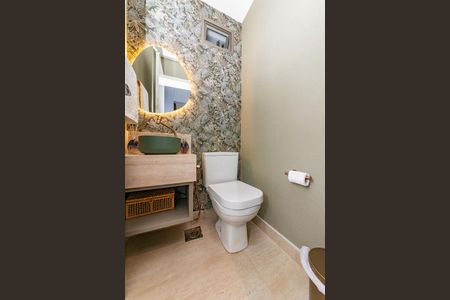 Casa de condomínio à venda com 347m², 3 quartos e 3 vagasLavabo