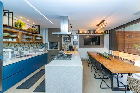 Casa de condomínio à venda com 347m², 3 quartos e 3 vagasÁrea gourmet