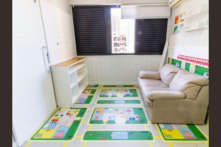 Apartamento à venda com 201m², 3 quartos e 3 vagasSuíte 2