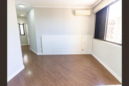 Apartamento à venda com 201m², 3 quartos e 3 vagasSuíte 1